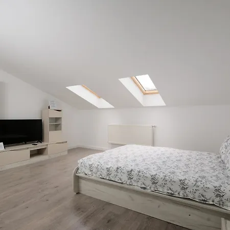 Diamond Aparthotel