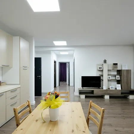 Aparthotel Diamond 3*